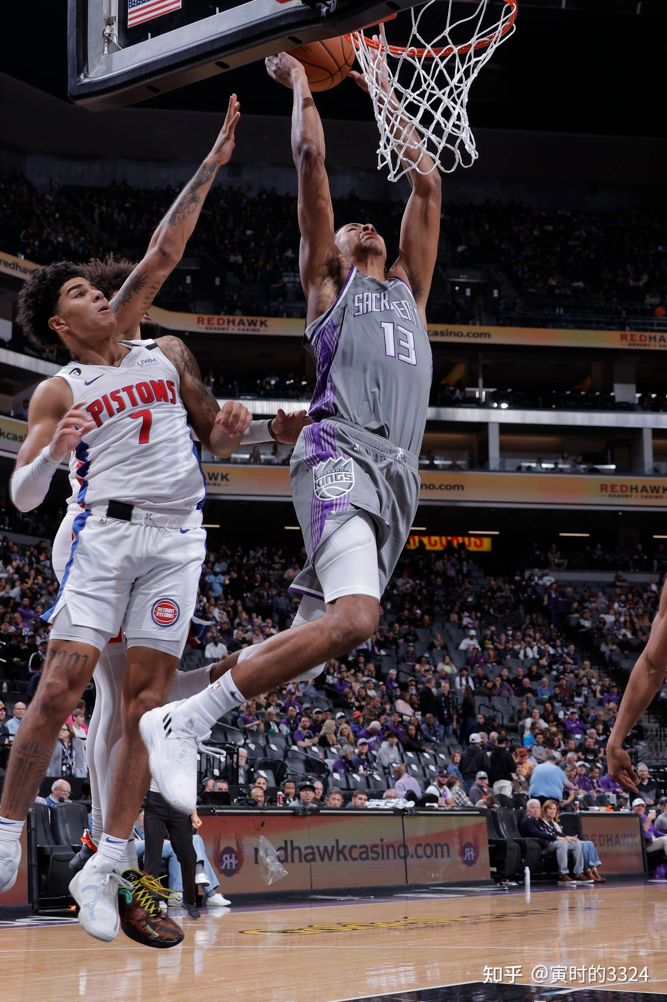 爱游戏官方入口-火箭翻盘灰熊，福克斯惊艳四座