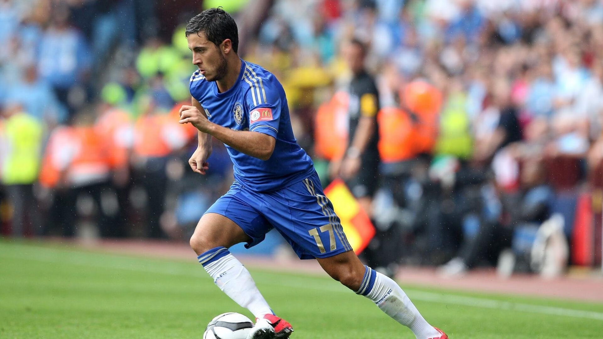 爱游戏tv-无声的引擎，特奥在F1揭幕战之夜证明，真正的轰鸣来自灵魂